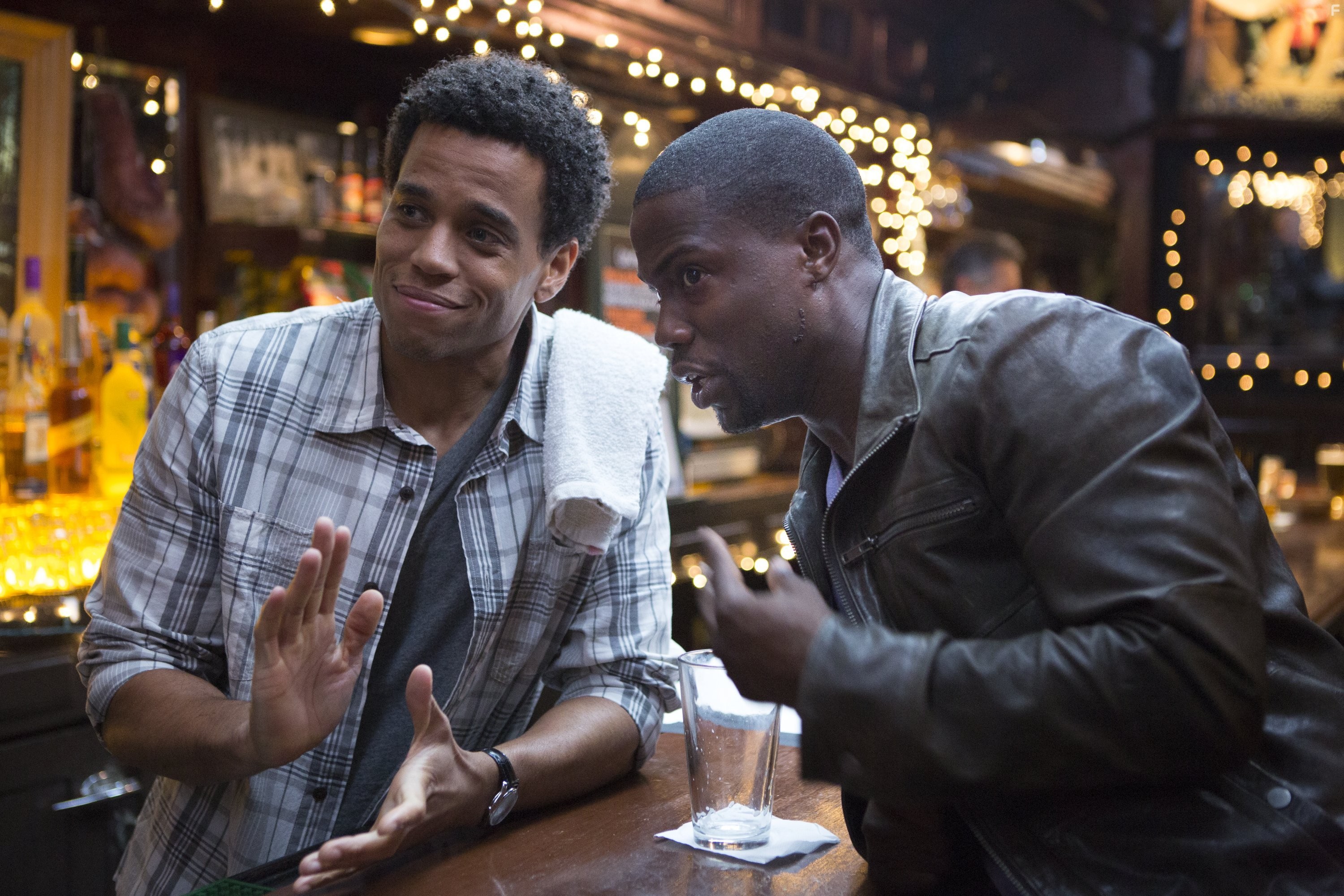 Kevin Hart and Michael Ealy in Чтo случилось прошлой ночью (2014)