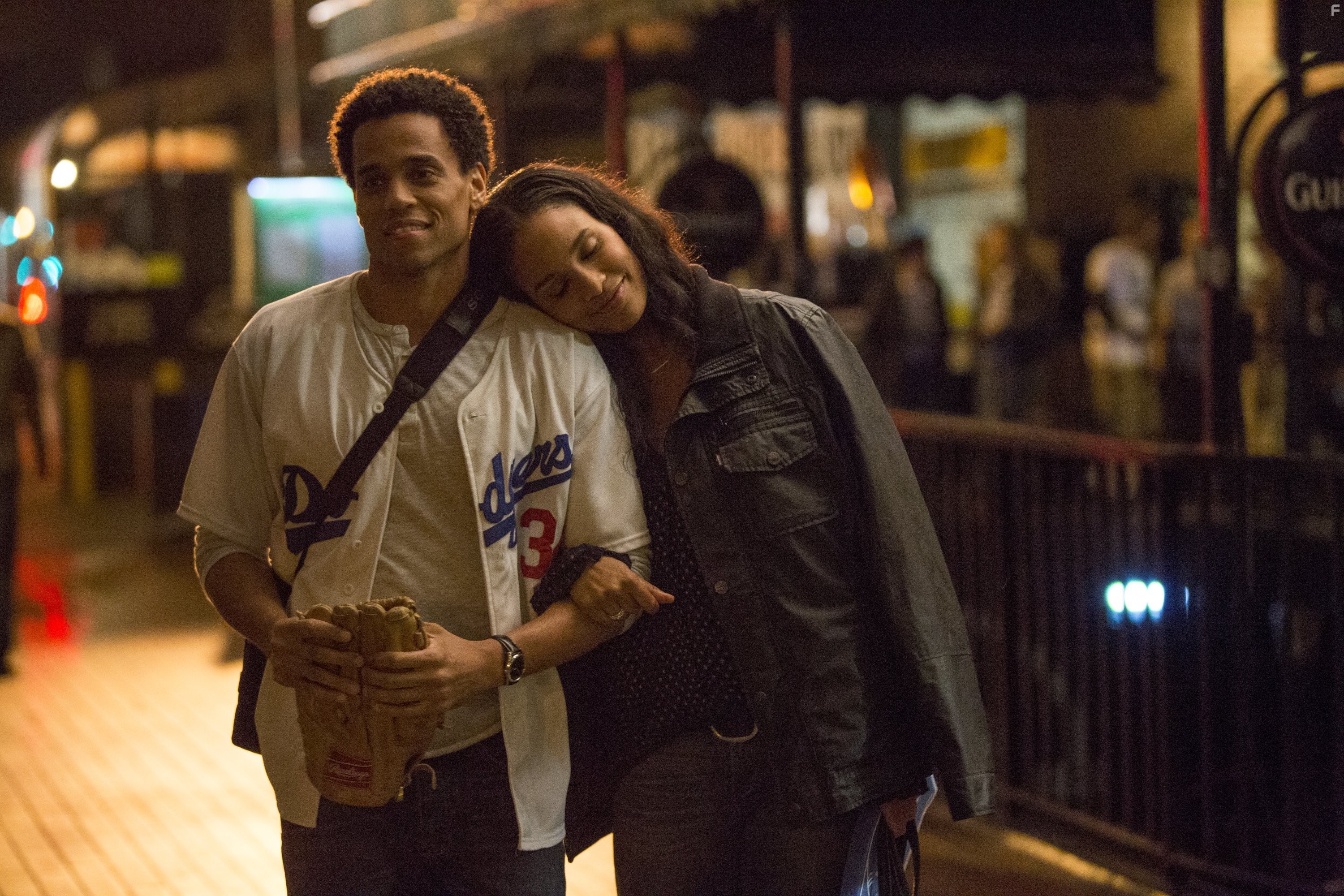 Joy Bryant and Michael Ealy in Чтo случилось прошлой ночью (2014)