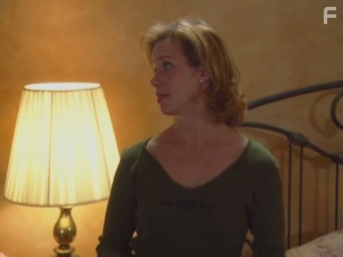 Cheryl Hines in Умерь свой энтузиазм (2000)