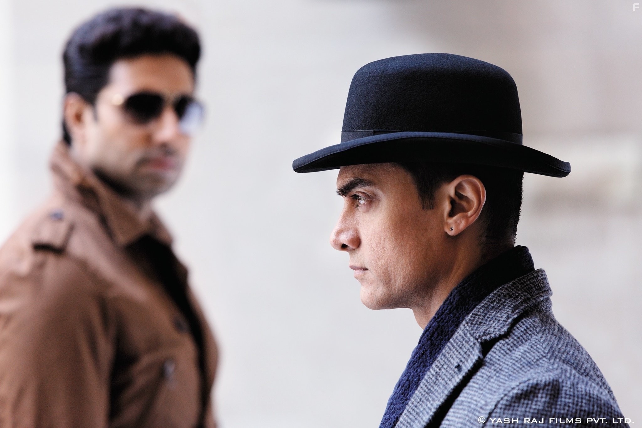 Abhishek Bachchan and Aamir Khan in Байкеры: 3 (2013)