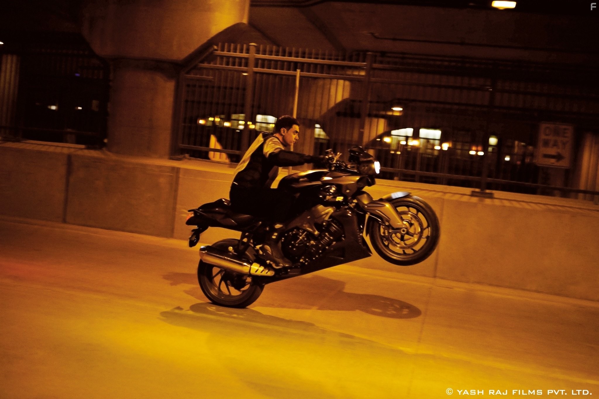 Aamir Khan in Байкеры: 3 (2013)