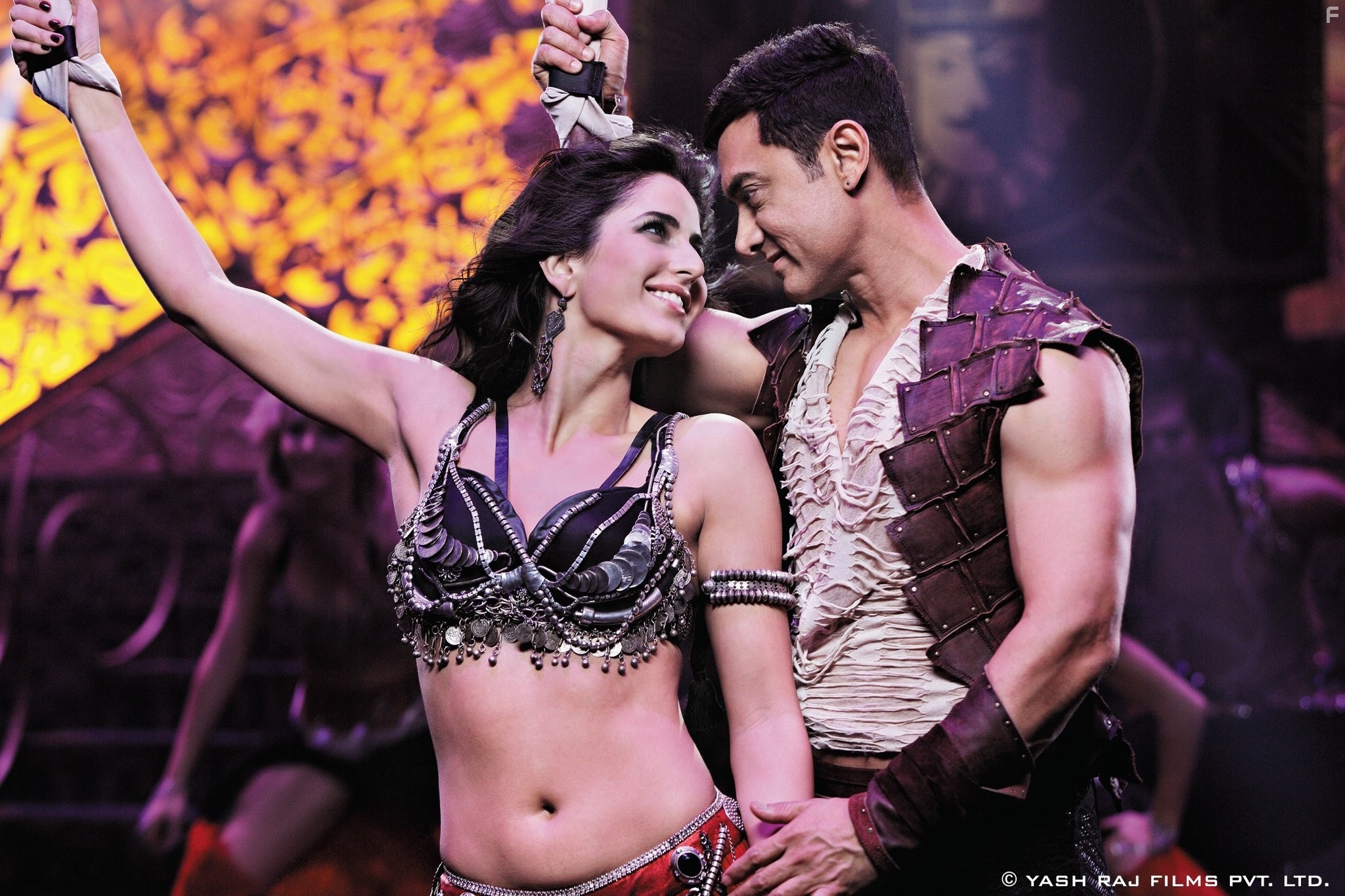 Aamir Khan and Katrina Kaif in Байкеры: 3 (2013)