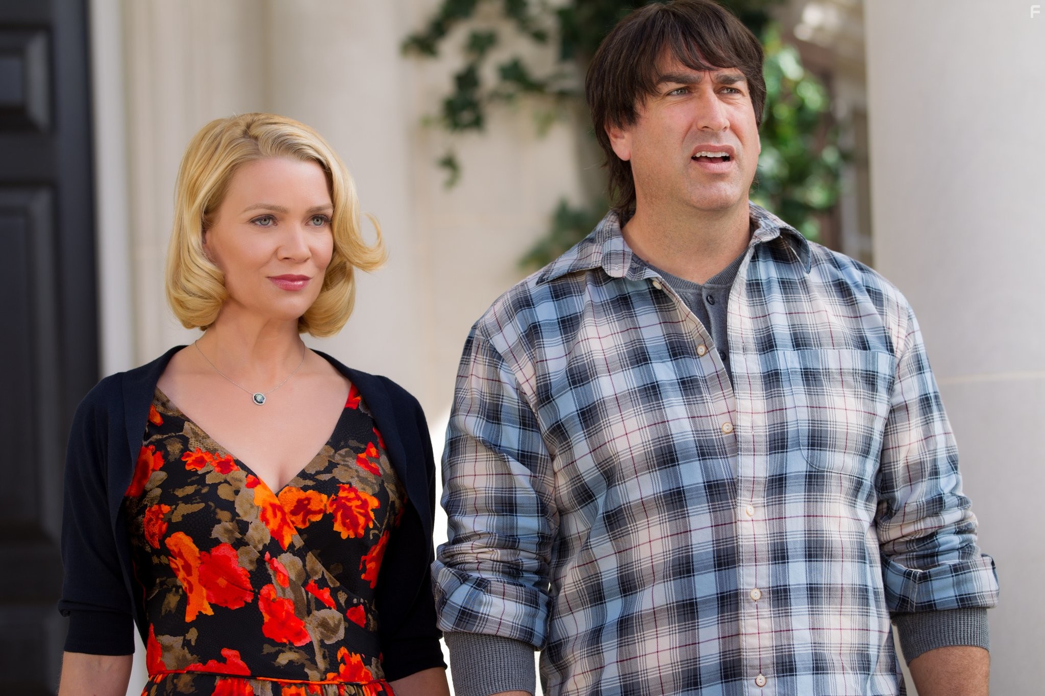 Laurie Holden and Rob Riggle in Тупой и ещё тупее 2 (2014)
