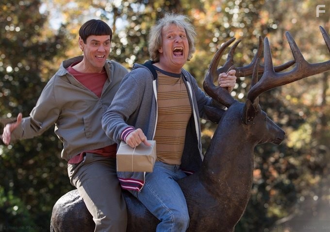 Jim Carrey and Jeff Daniels in Тупой и ещё тупее 2 (2014)