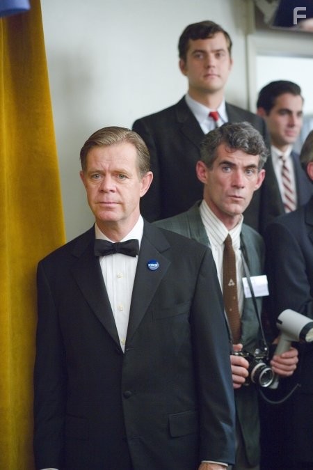 William H. Macy and Joshua Jackson in Бобби (2006)