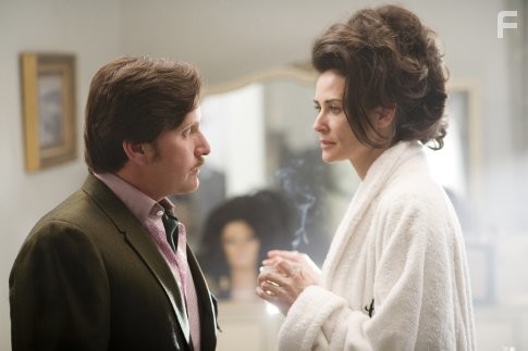 Demi Moore and Emilio Estevez in Бобби (2006)