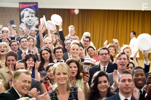 Helen Hunt, Sharon Stone, Martin Sheen, Elijah Wood, and Lindsay Lohan in Бобби (2006)