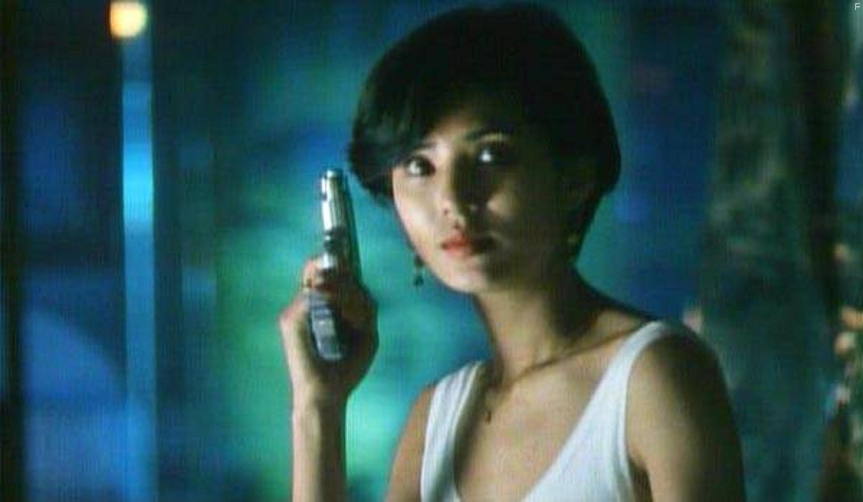 Carman Lee in Yao shou du shi (1992)