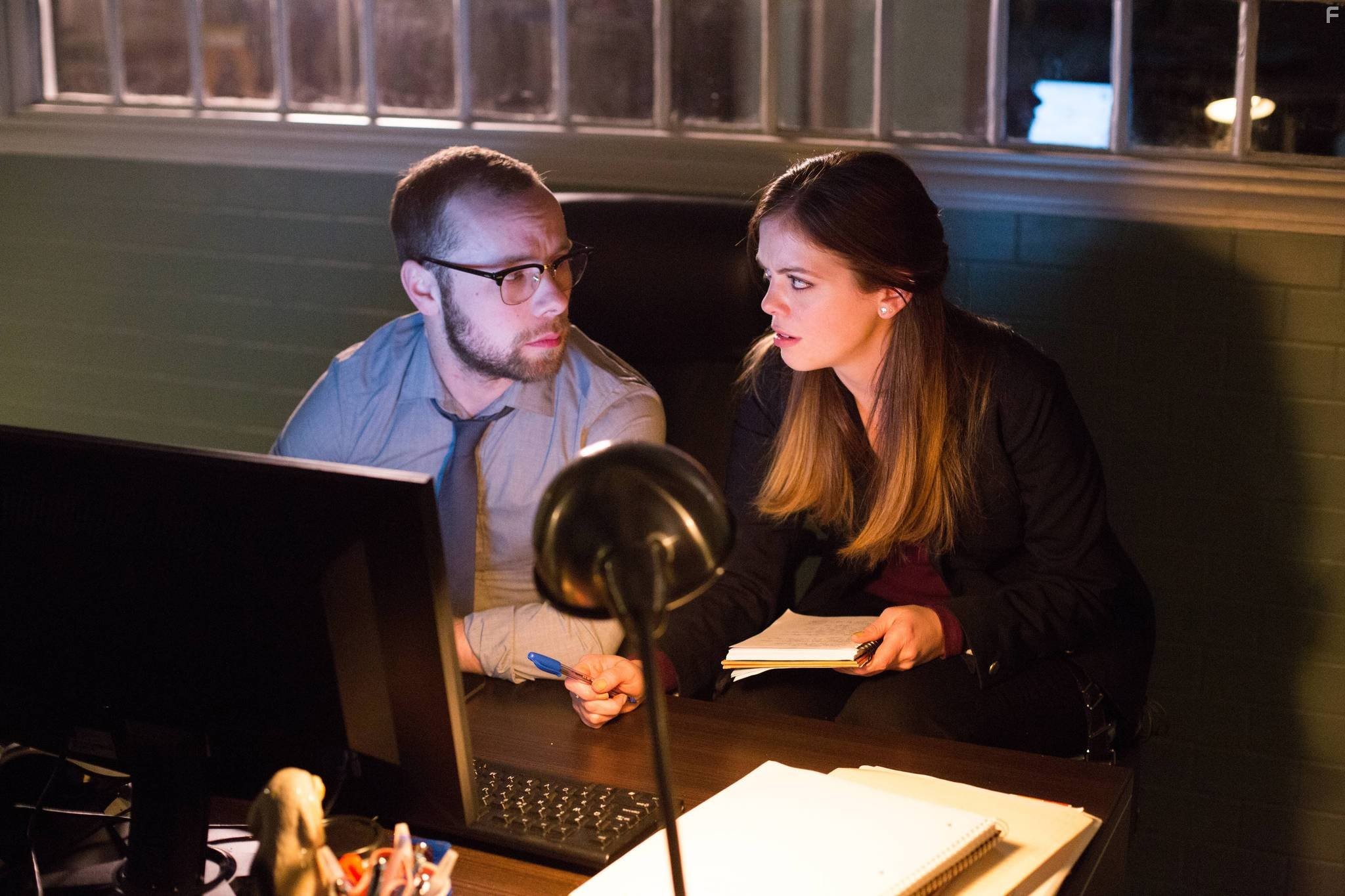 Brendan Fletcher and Dreama Walker in The Grim Sleeper (2014)