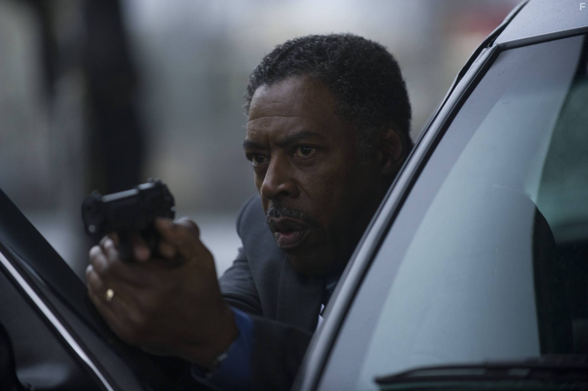Ernie Hudson in The Grim Sleeper (2014)