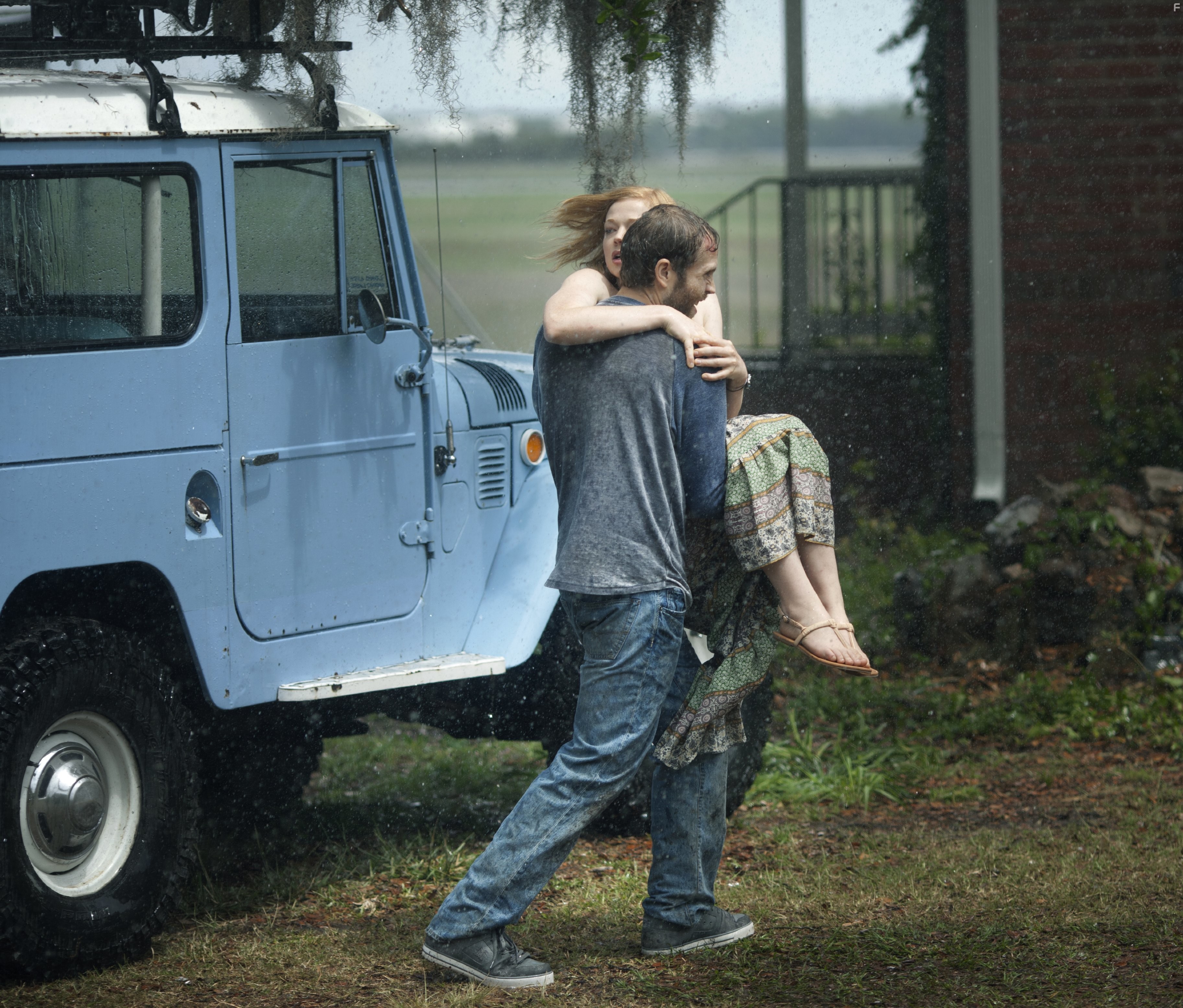 Mark Webber and Sarah Snook in Джезабель (2014)