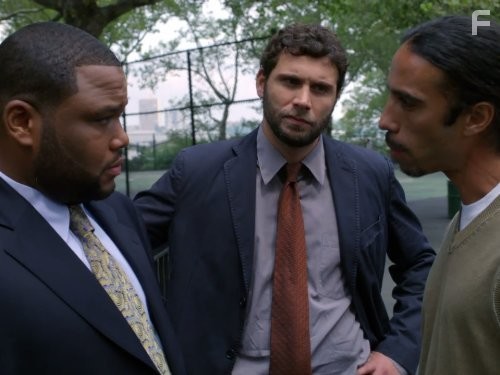 Jeremy Sisto and Anthony Anderson in Закон и порядок (1990)