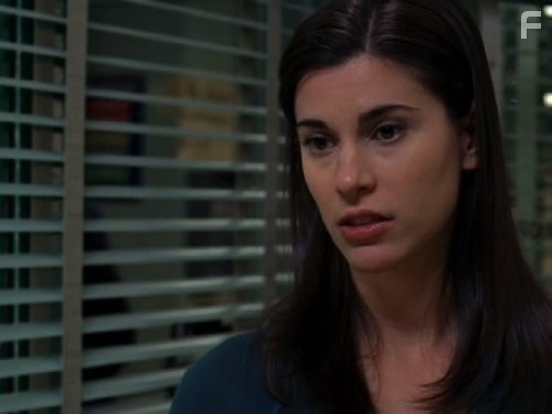 Milena Govich in Закон и порядок (1990)