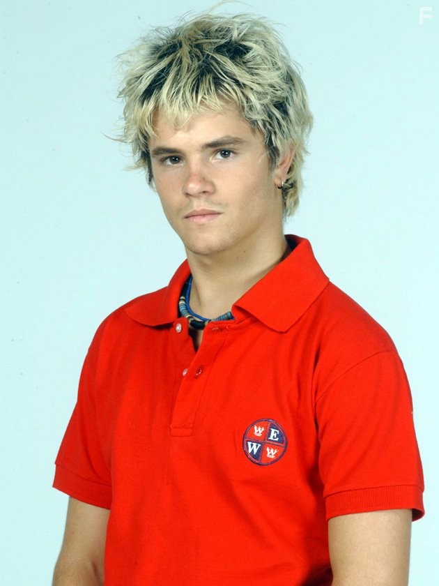 Felipe Colombo in Мятежный дух (2002)