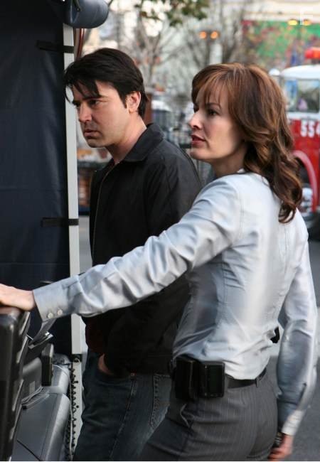 Ron Livingston and Rosemarie DeWitt in Переговорщики (2006)