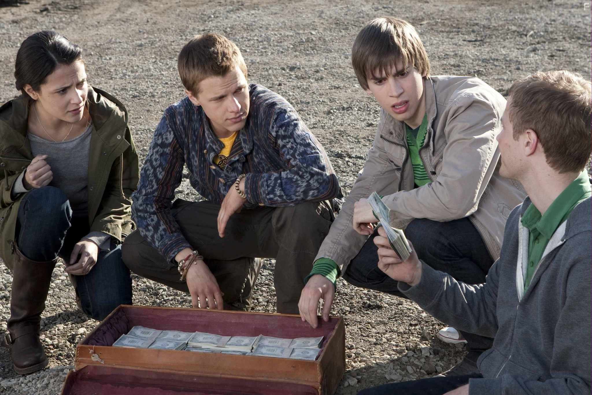 Kevin G. Schmidt, Italia Ricci, and Jordan Gavaris in Unnatural History (2010)