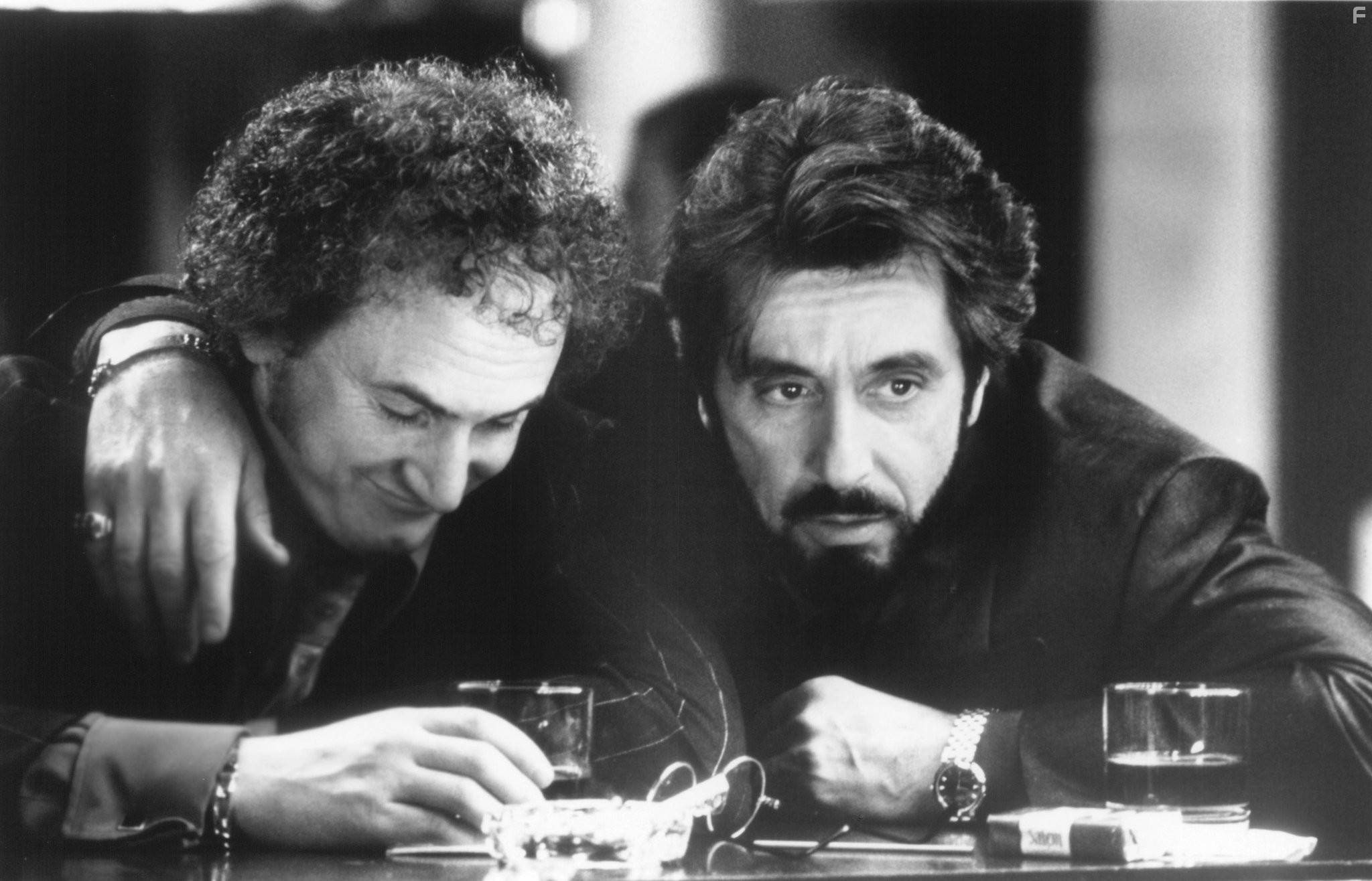 Al Pacino and Sean Penn in Путь Карлито (1993)