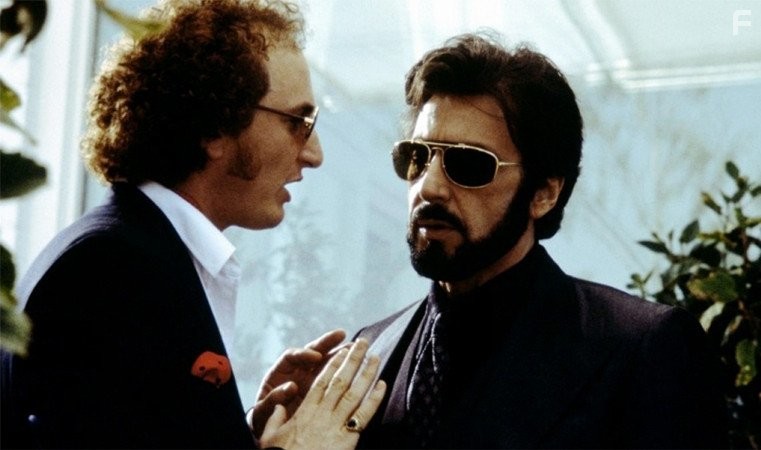 Al Pacino and Sean Penn in Путь Карлито (1993)