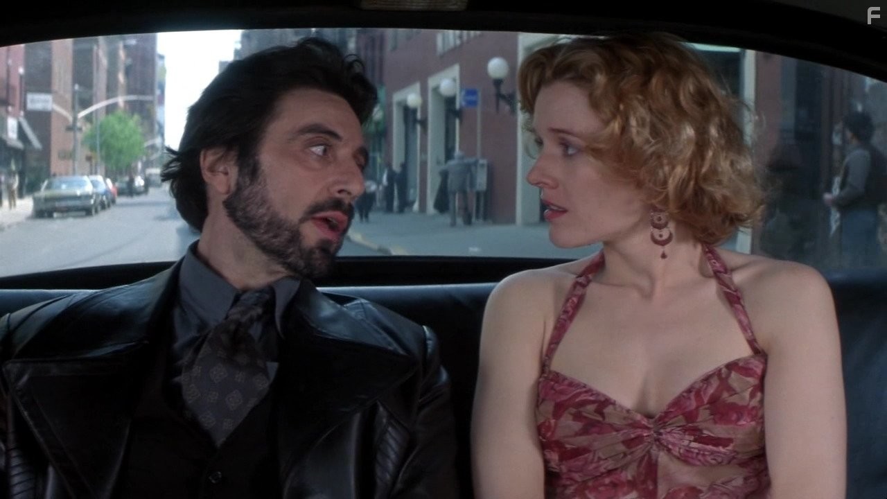 Al Pacino and Penelope Ann Miller in Путь Карлито (1993)
