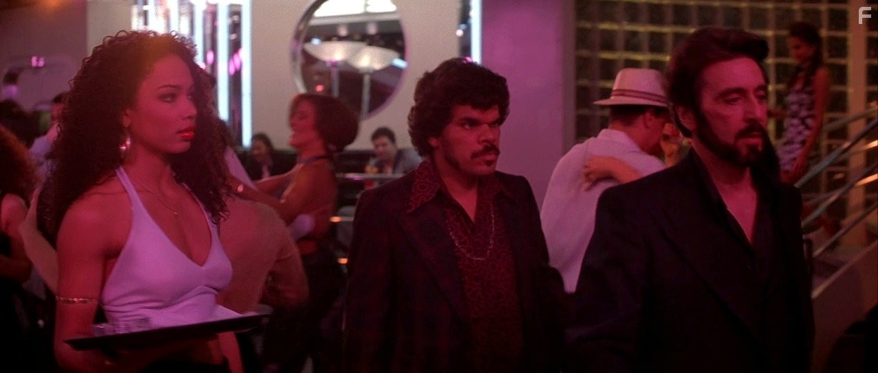 Al Pacino, Luis Guzm?n, and Ingrid Rogers in Путь Карлито (1993)