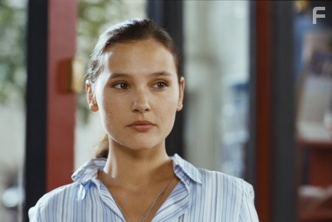 Virginie Ledoyen in Дублер (2006)