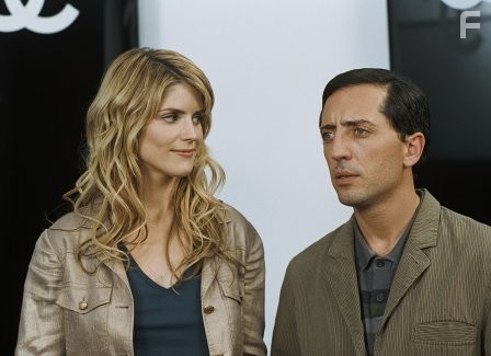 Gad Elmaleh and Alice Taglioni in Дублер (2006)