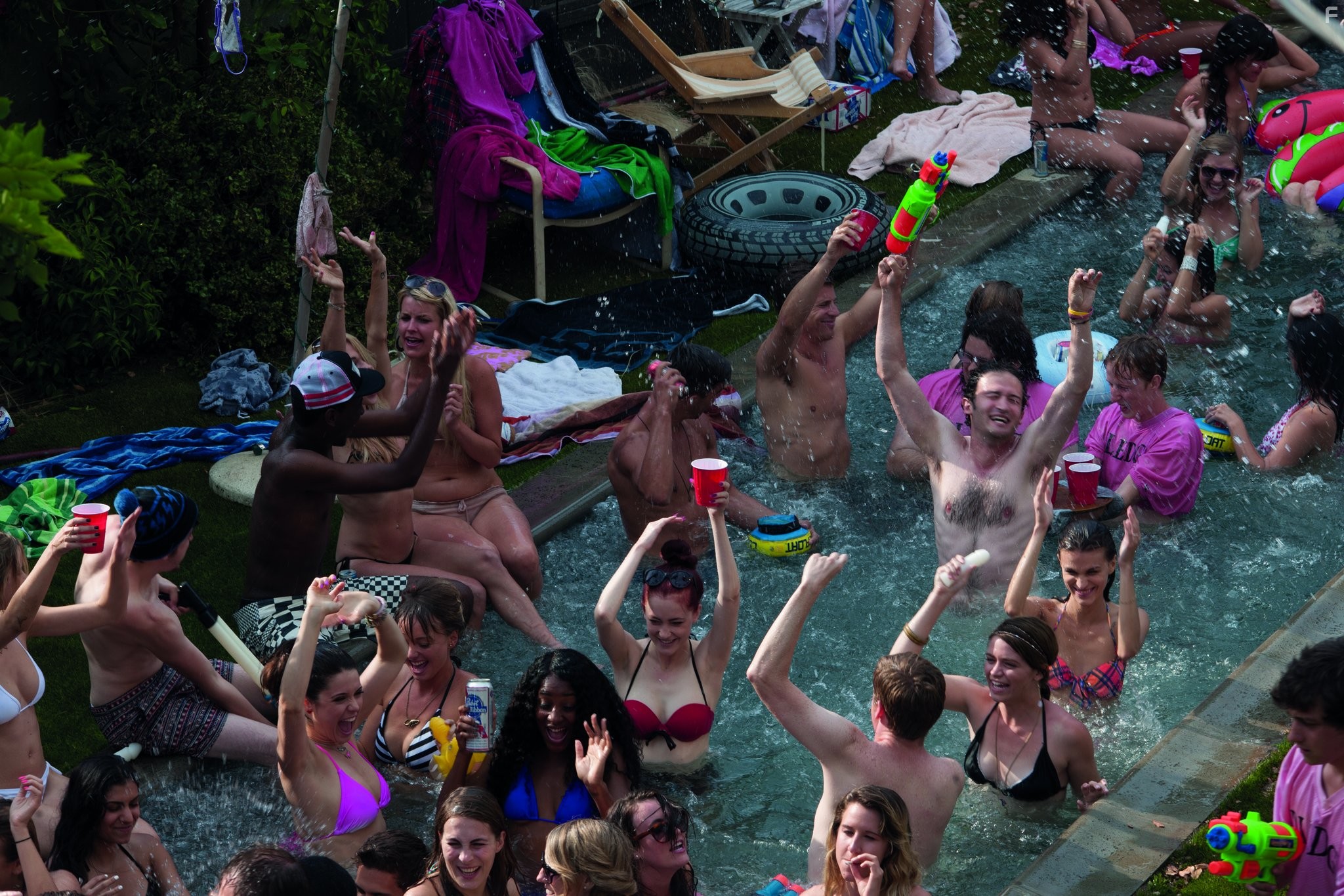 Соседи. На тропе войны (2014)