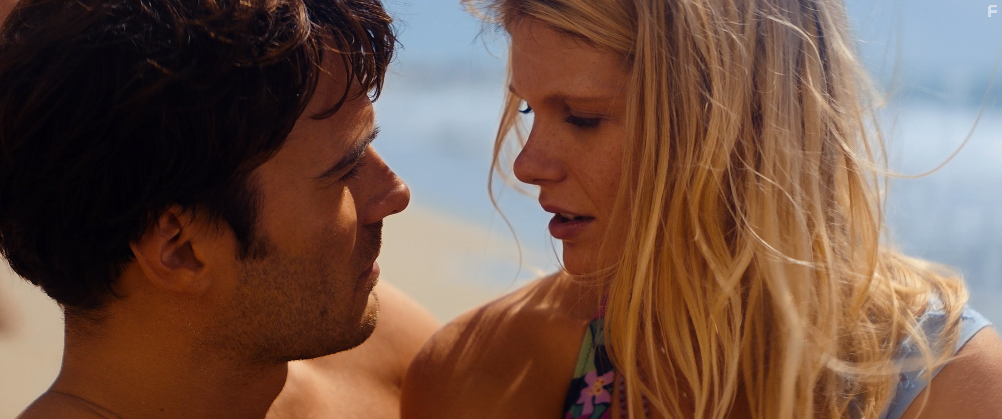 Giulio Berruti and Hannah Arterton in Прогулка по солнечному свету (2014)