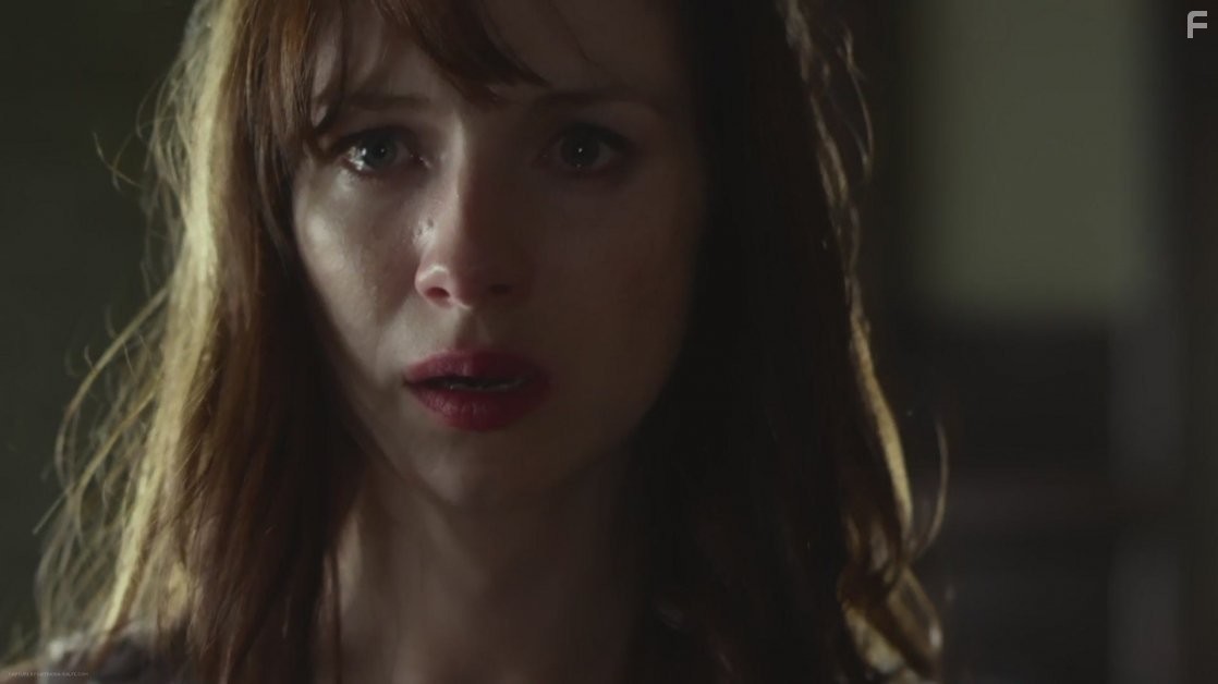 Sarah Bolger and Caitriona Balfe in Одержимая (2013)