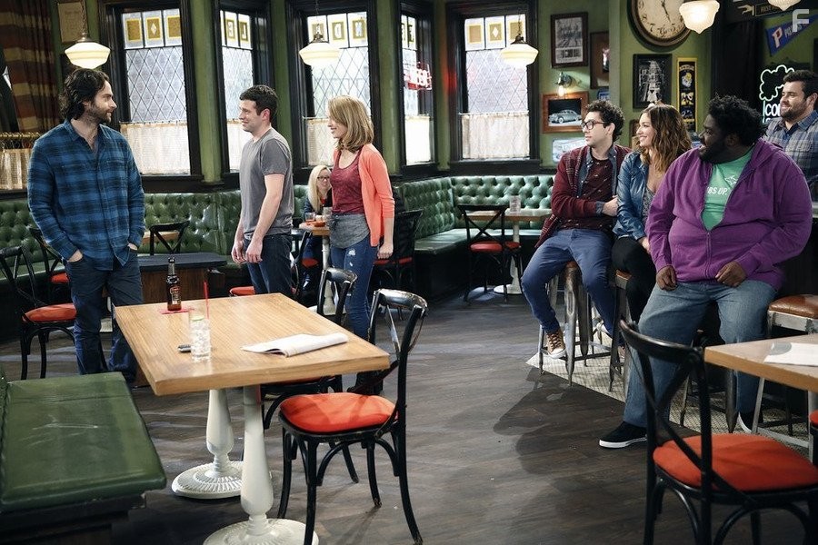 Chris D'Elia, Bianca Kajlich, Bridgit Mendler, David Fynn, Ron Funches, Brent Morin, and Rick Glassman in Непригодные для свиданий (2014)