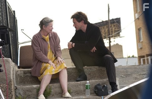 Robert Downey Jr. and Dianne Wiest in Как узнать своих святых (2006)