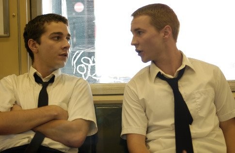 Shia LaBeouf and Martin Compston in Как узнать своих святых (2006)