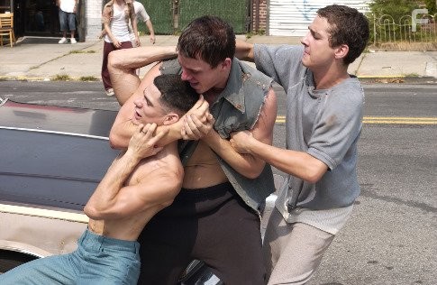 Shia LaBeouf and Channing Tatum in Как узнать своих святых (2006)