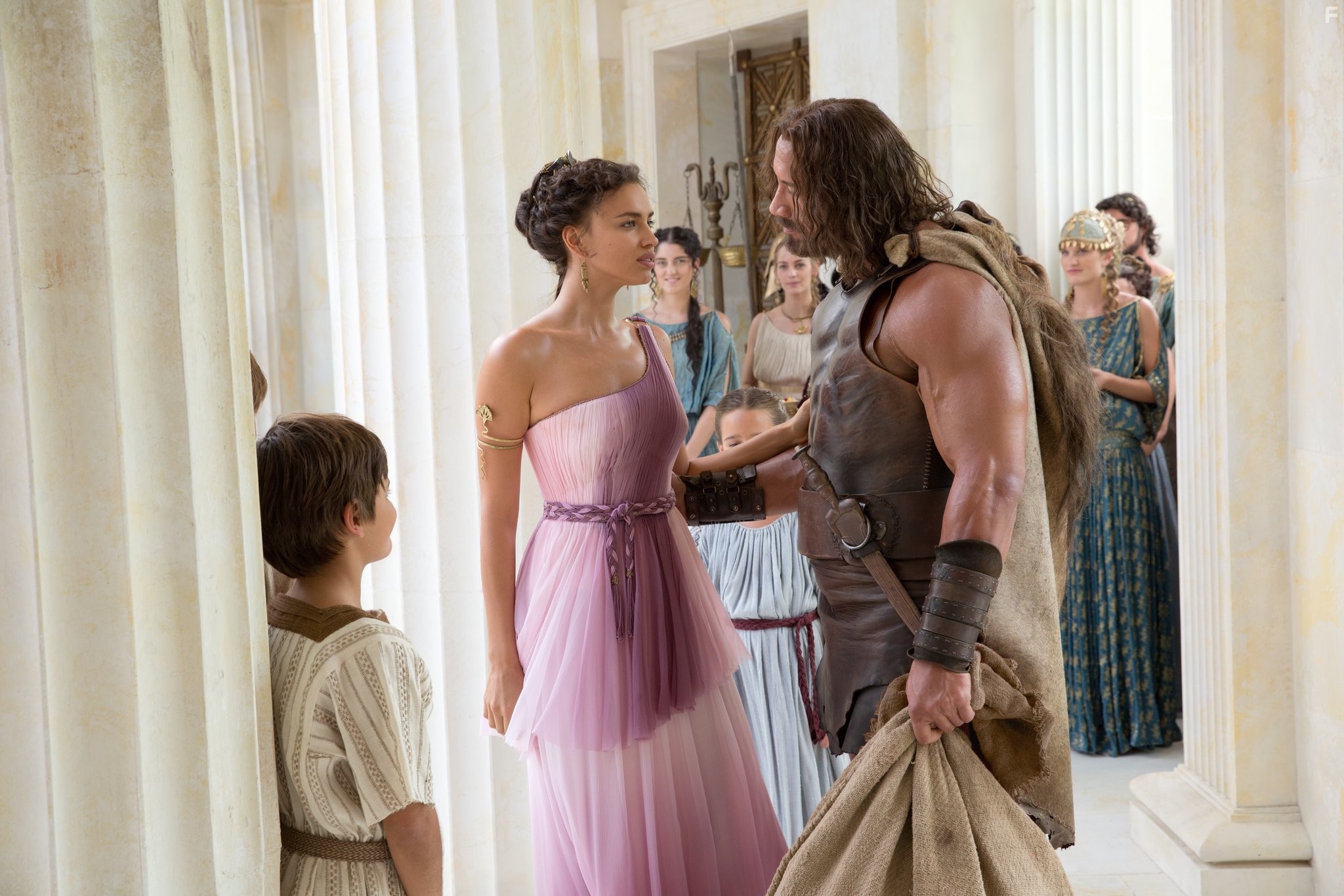 Dwayne Johnson, Irina Shayk, and Isaac Andrews in Геракл (2014)