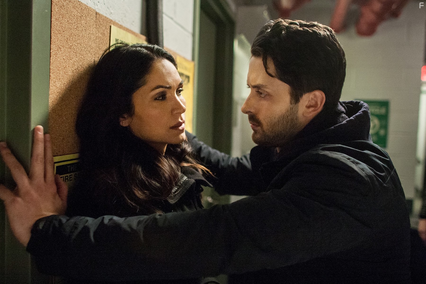 Lela Loren and Andy Bean in Власть в ночном городе (2014)