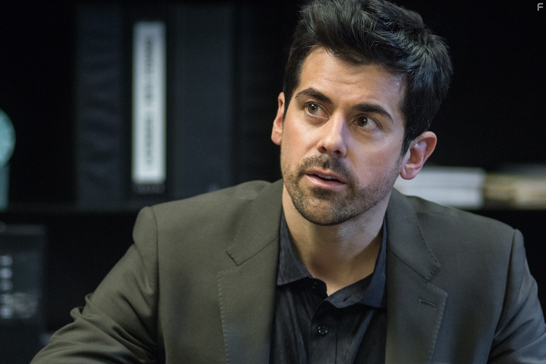 Adam Huss in Власть в ночном городе (2014)