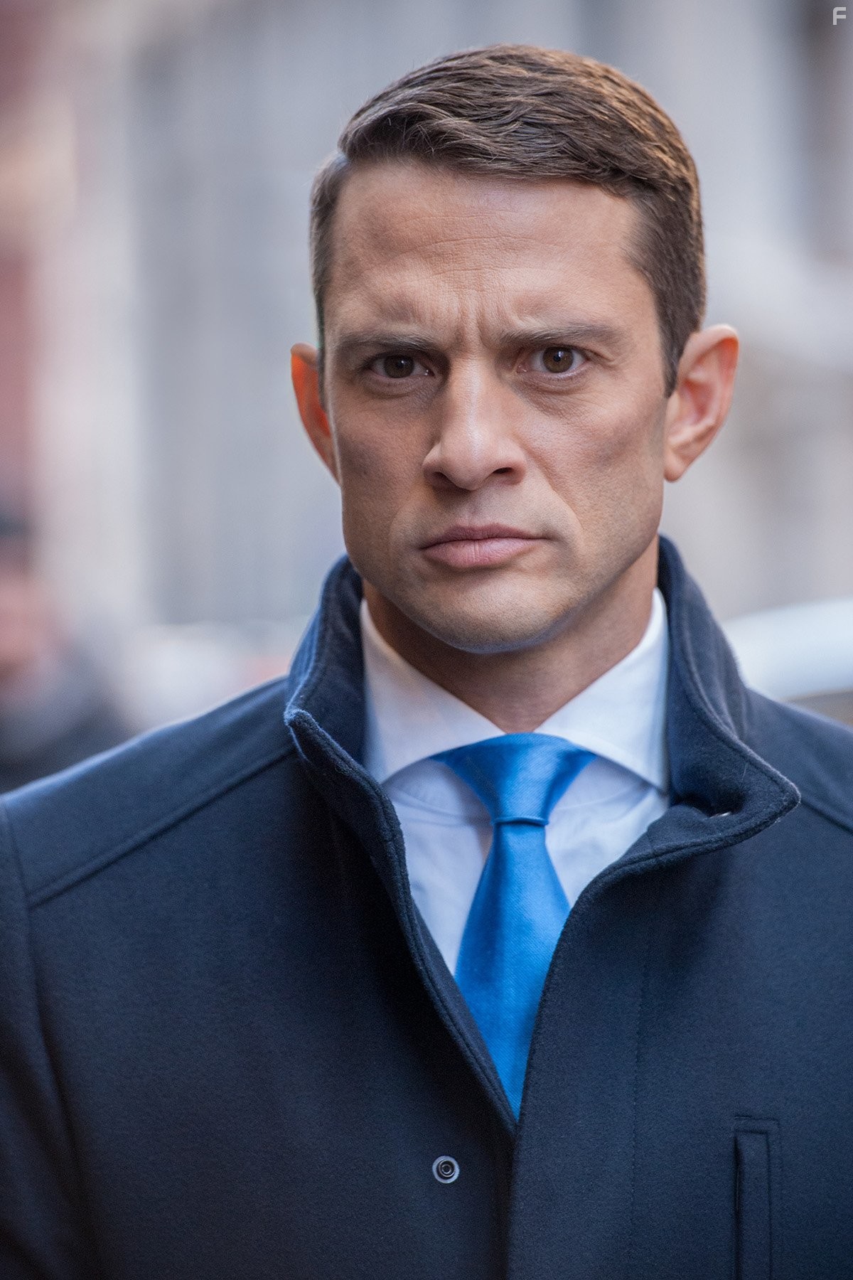 David Fumero in Власть в ночном городе (2014)