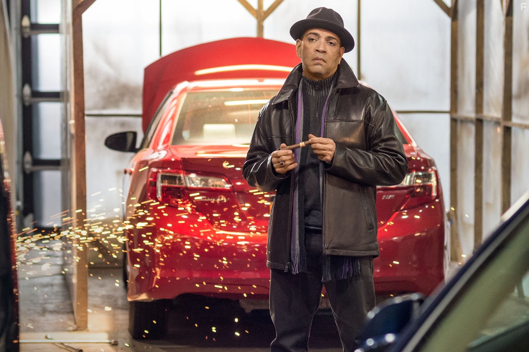 Luis Antonio Ramos in Власть в ночном городе (2014)