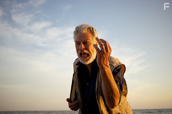 Richard Moll in Акула-призрак (2013)