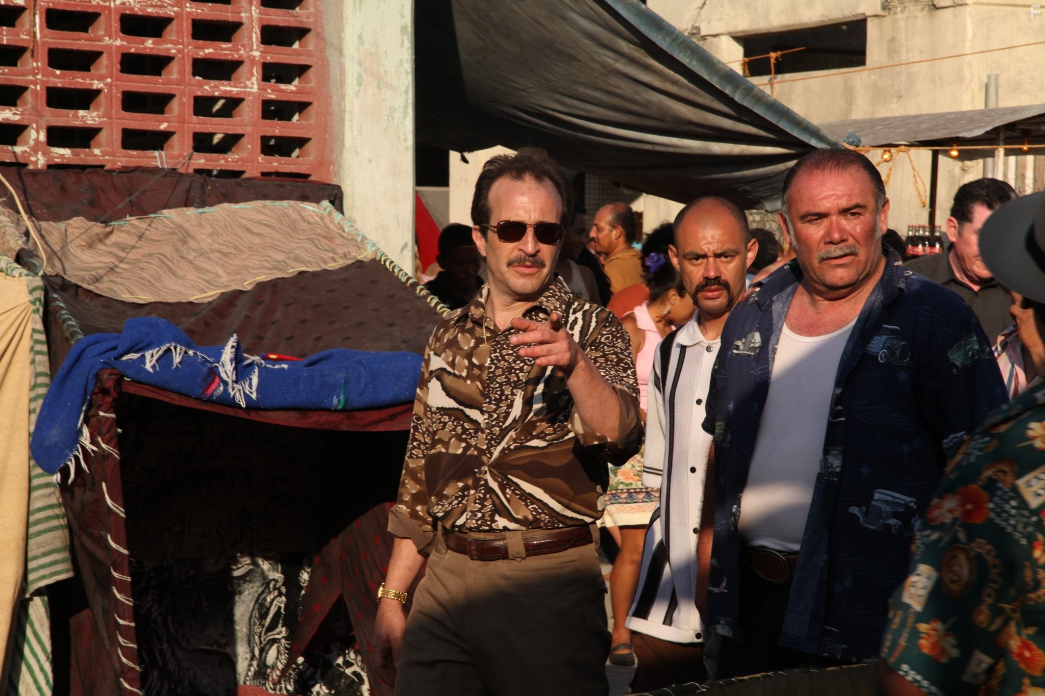 Daniel Gim?nez Cacho, Roberto Sosa, and Jes?s Ochoa in 'Весёлые' каникулы (2012)