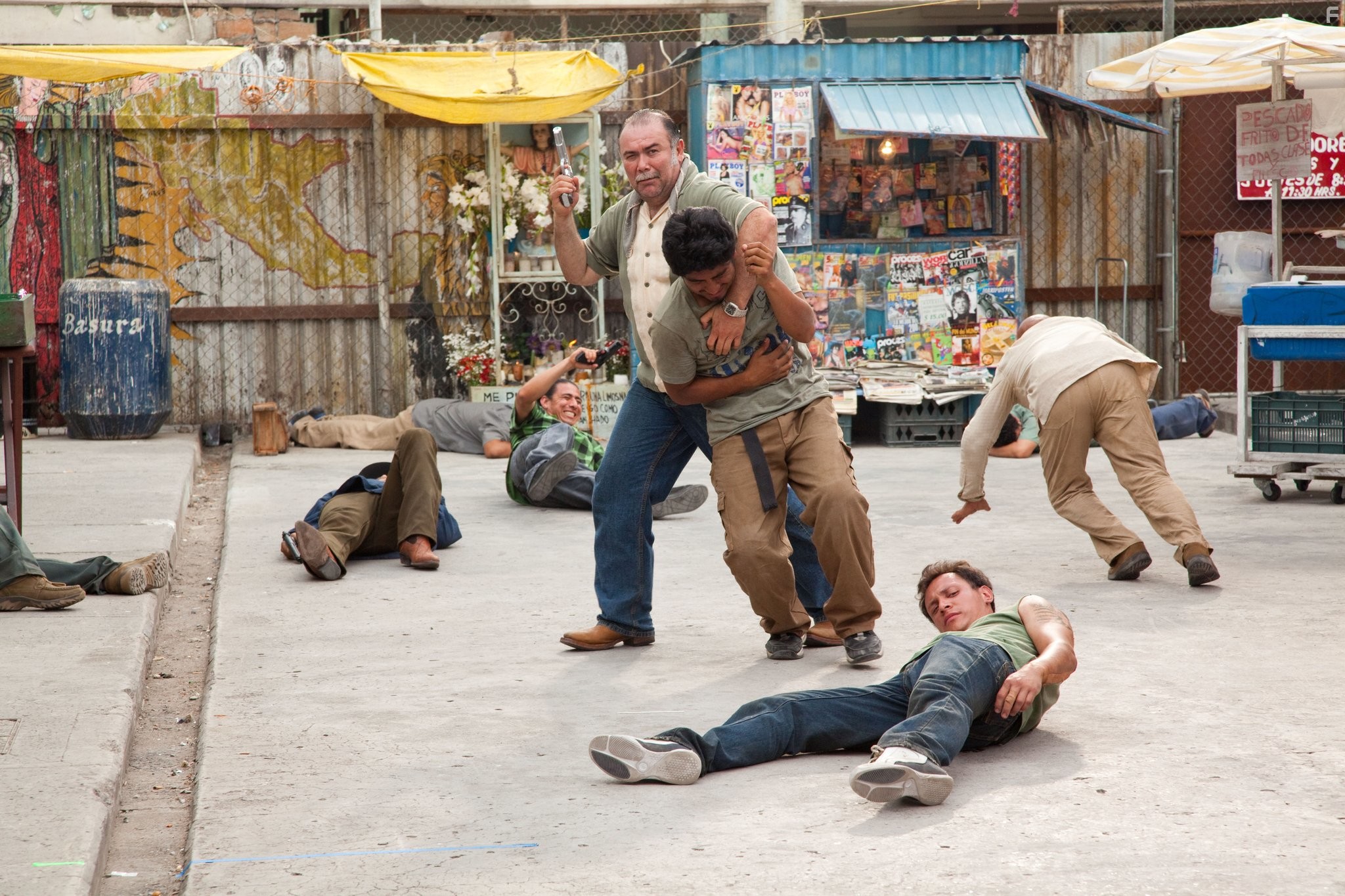 Jes?s Ochoa in 'Весёлые' каникулы (2012)