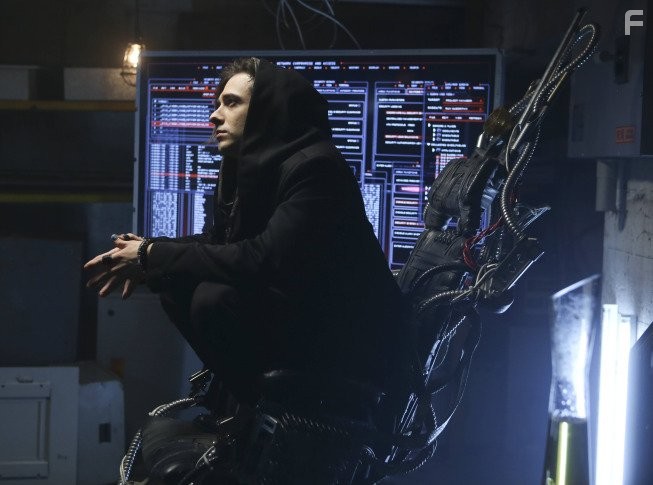 Reece Thompson in Почти человек (2013)