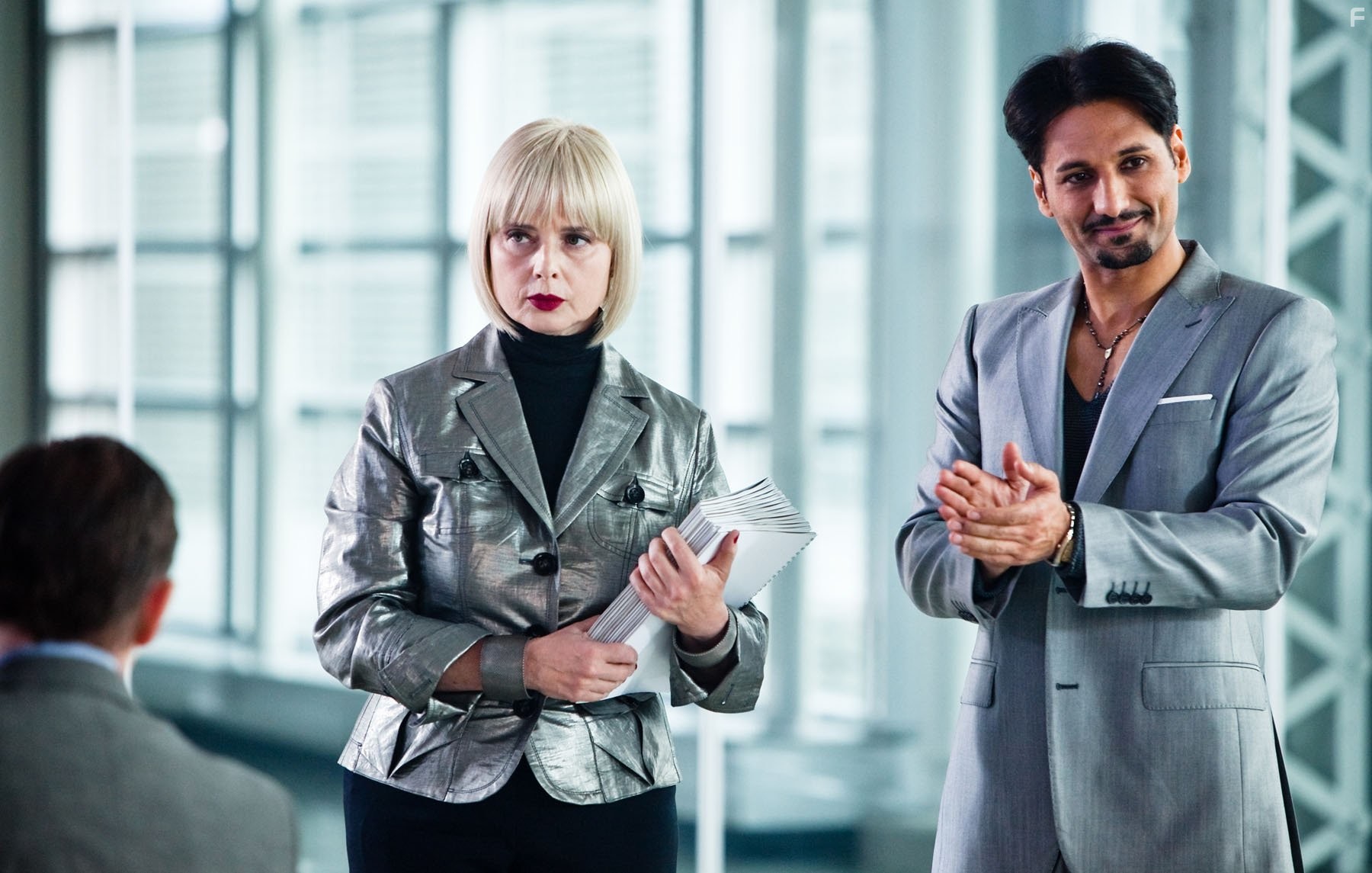 Isabella Rossellini and Cas Anvar in Супергерой (2009)