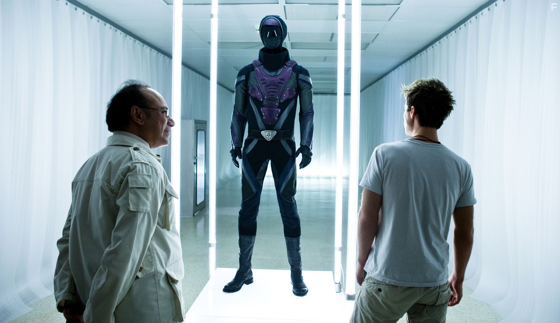 Ryan Carnes in Супергерой (2009)