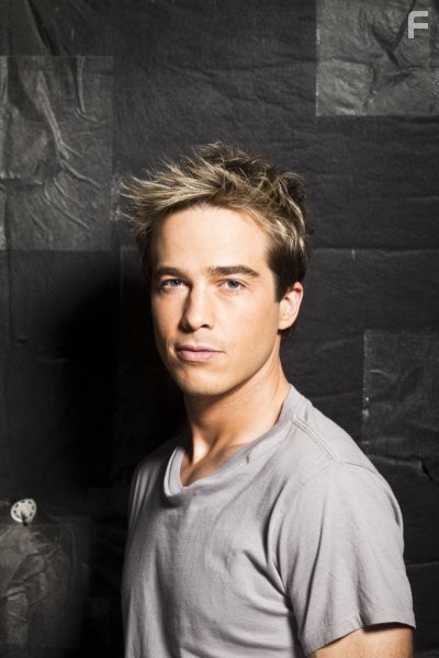 Ryan Carnes in Супергерой (2009)