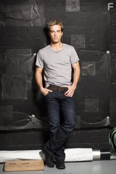 Ryan Carnes in Супергерой (2009)