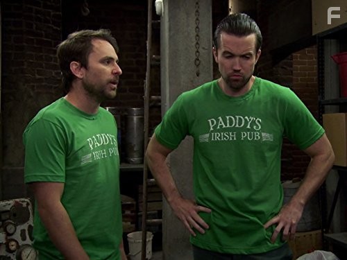 Charlie Day and Rob McElhenney in В Филадельфии всегда солнечно (2005)