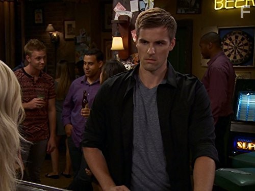 Andrew Ridings in В Филадельфии всегда солнечно (2005)