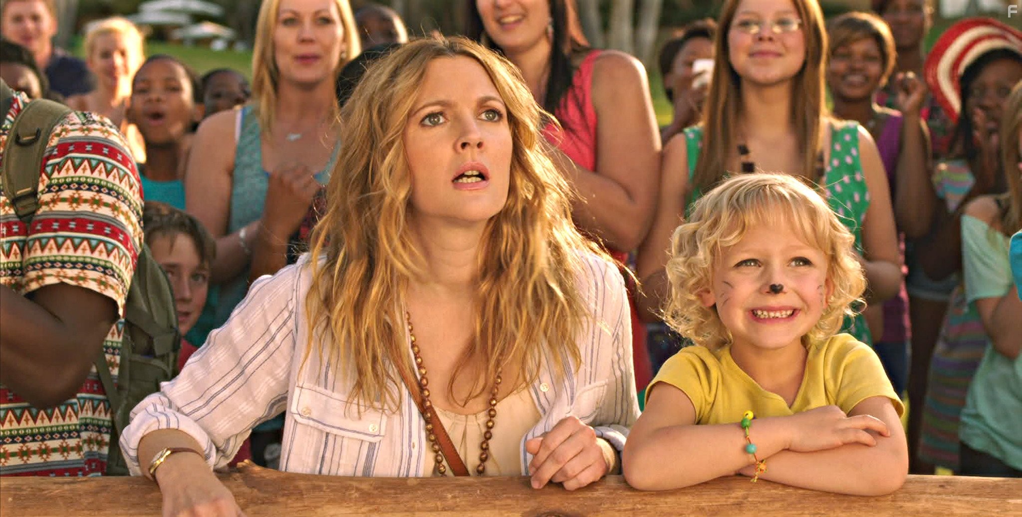 Drew Barrymore and Alyvia Alyn Lind in Смешанные (2014)