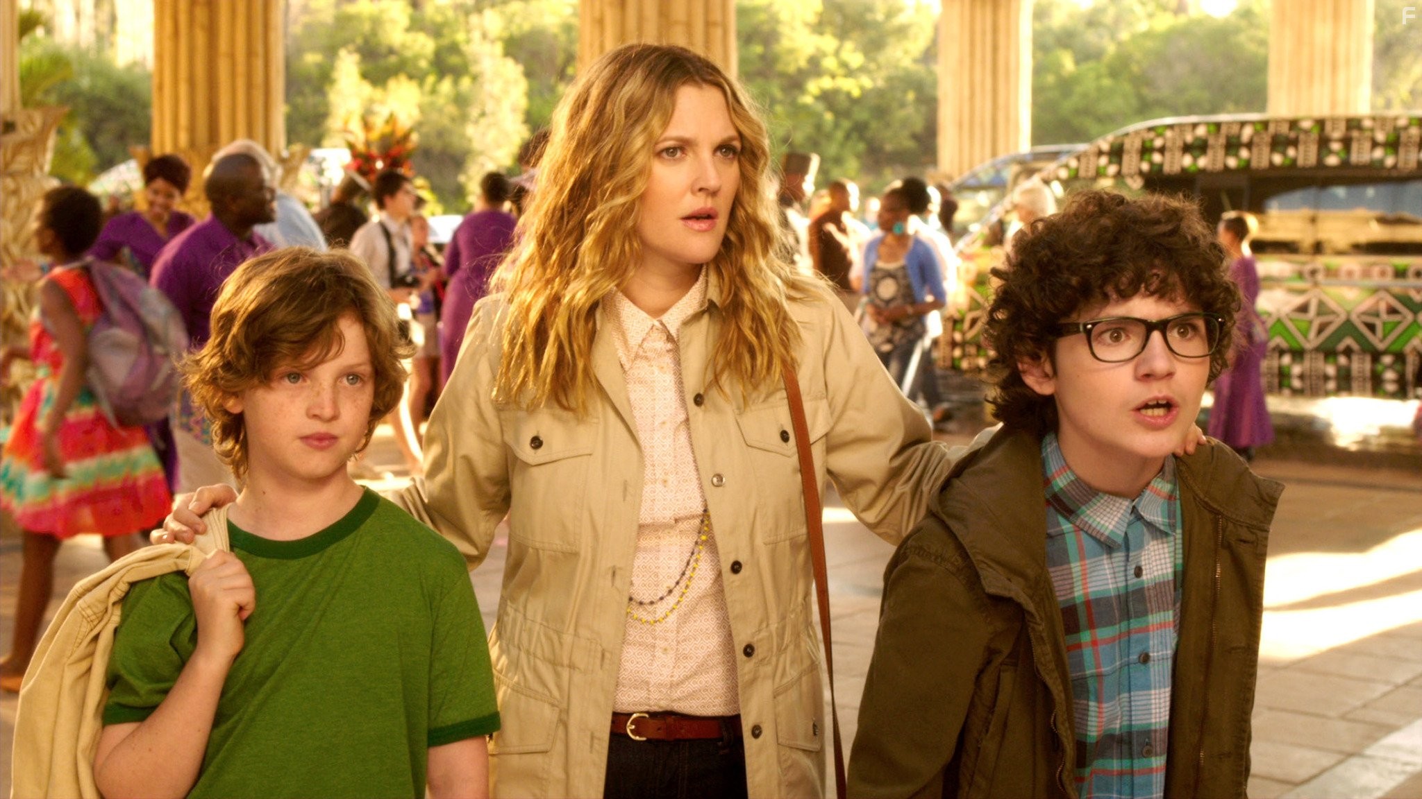 Drew Barrymore, Kyle Red Silverstein, and Braxton Beckham in Смешанные (2014)